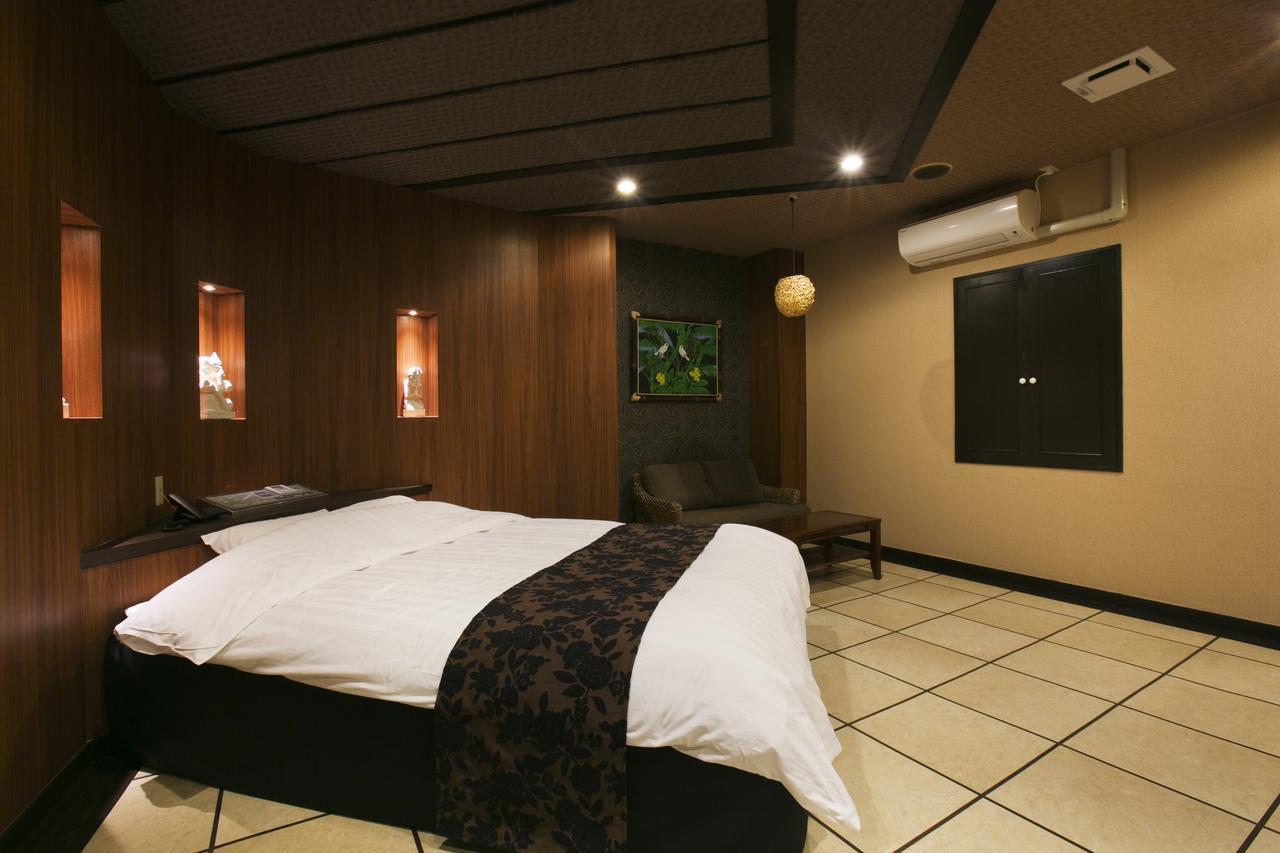 Hotel Atlantis Higashi Osaka (Adults Only) Esterno foto